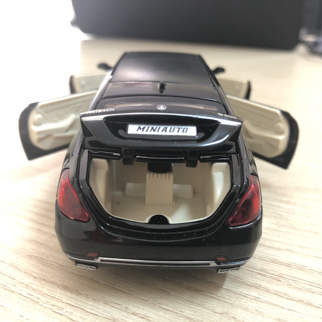 Mô hình ô tô đồ chơi cao cấp Mercedes Maybach S600 – S650 Pullman ...